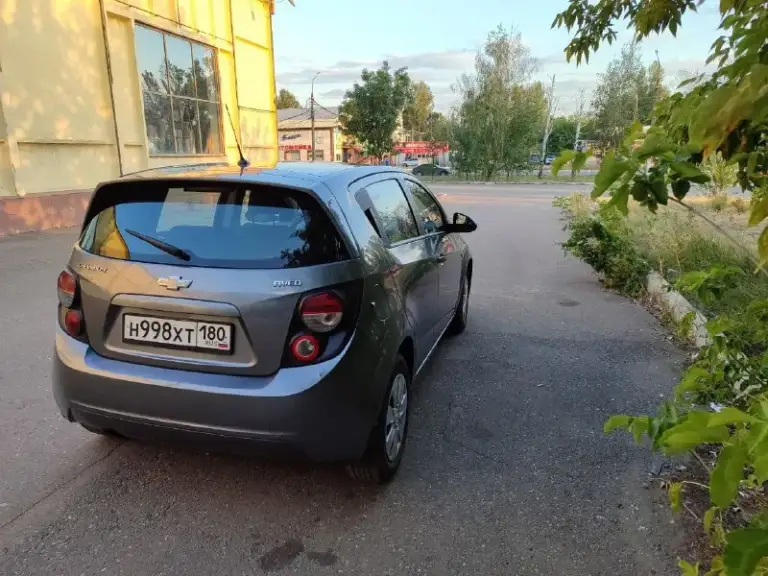 ❗❗❗Собственник❗❗❗
Продам chevrolet авео т300 в отличном состояни! 2013 года.
✅Птс оригинал!
✅Юридически чистая!
✅Двигатель объемом 1.6 работает ровно и тихо
✅Автоматическая коробка передач переключает плавно
✅Ходовая часть полностью обслужена, не гремит, не стучит
✅Рабочий кондиционер и все опции
✅Мультируль
✅Два ключа
✅Родной пробег 135 тыс. Км
✅Отличное техническое состояние!
🗞️ Цена 900 000р
📎Торг обоснованный возле капота
+79494005855
📞 Звоните: +7(949)4005855 - фотография - 3