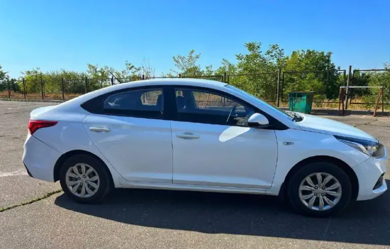 🔥Продам: hyundai solaris 2019 год 🔥
✅Коробка автомат 6 ступенчатый
✅Двигатель 1.4, 100л. С (работает без нареканий)
✅Полное переоформление
✅2 Владелец
✅Родной пробег:140.000
✅Салон в идеальном состоянии, ухоженный
✅Заменены расходники, свечи, все жидкости, тормозные колодки
✅Ходовая в идеальном состоянии
✅Резина новая (лето)
💰Цена:980.000 (торг уместен)💰
Полностью живой solaris для повседневного надежного использования, машина вложений не требует. Для связи +79494149102 либо писать в л. С - фотография - 4