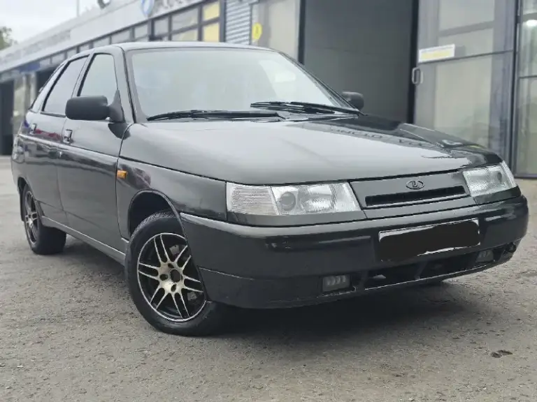 Продам ваз 2112, 2007 год, 1.6 16 кл
Кузов в отличном состоянии! Гнили, рыжиков нигде нет: дно, пороги, стаканы, низа дверей, кармашки целые!
Двигатель работает отлично, масло не жрет, едет бодро!
Кпп без хрустов, не вылетает
Ходовая часть в норме.
Машина на отличном ходу, езжу каждый день. Полностью обслужена, на данный момент вложений не требует!
Документы в полном порядке. Переоформление без проблем
Есть передние подогрева седений, сигнализация центральный замок, хорошая музыка с сабвуфером
Цена: 285.000 рублей.
Осмотр донецк
+79495844535
📞 Звоните: +7(949)5844535 - фотография - 2