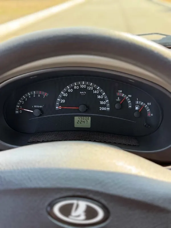 Продам lada kalina — один владелец с автосалона, пробег родной 49 808 км, 1.6 бензин, 2006 год, механика, ещё на укр. Номерах (полное переоформление). Кузов без коррозии, родная краска (три элемента косметически подкрашены), двигатель 1.6 8v – простой и бодрый. Оснащение: четыре стеклоподъёмника, usb-магнитола, центральный замок, два ключа. Мариуполь, могу доставить в другой город. 400 тыс. Рублей. Для вопросов: +79499567088 - фотография - 9