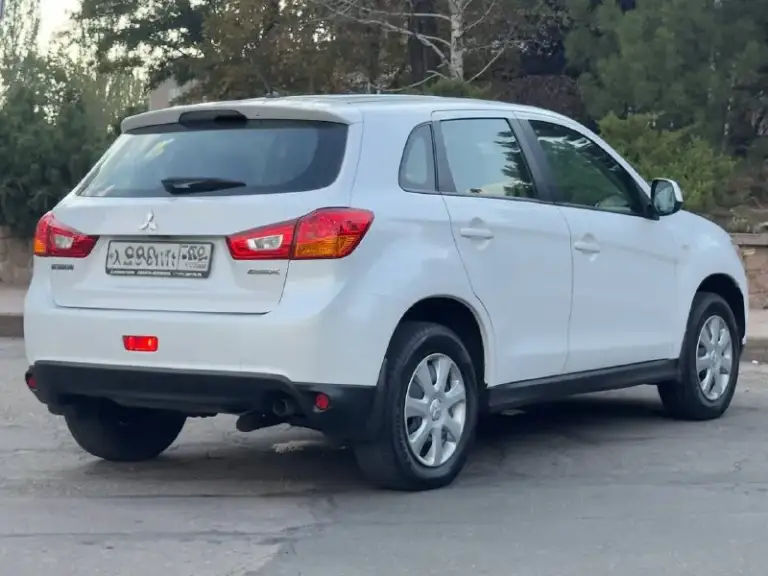 Тел. +79496447941
Продам mitsubishi asx 2015г. В идеальном состоянии! По автомобилю делать не чего не надо!! Готов ехать на любые проверки за ваш счёт!!!
Автомобиль в родном окрасе!
Авто без дтп!
Птс оригинал
Два владелец по птс!
Переоформление в мрэо
Комплектация
Двигатель 1.6 бензин
Привод передние
Коробка механика
Пробег 165т
Abs
Esp
Airbag
Бортовой компьютер
Подогрев сидений
Подогрев зеркал
Электро зеркала
Кондиционер, заправлен холодит!
4 Стеклоподъемника
Два ключа
Хорошая резина
Цена 1🍋120т. Р
Очень срочно торг !!
Возможно продажа в кредит
📲 Tg: артур
📞 Звоните: +7(949)6447941 - фотография - 4