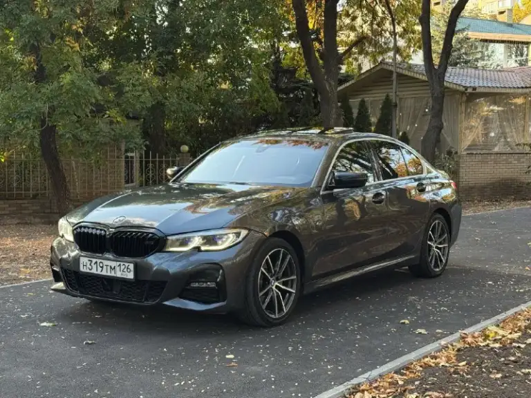 Bmw g20 330i xdrive 258 🐎на полном приводе
Без ошибок с трассовым пробегом 179к и хорошей комплектацией.
Б48 чувствует себя отлично, отлично тянет, масло не кушает вообще, замена каждые 7.000 км, была в одной семье, каждый день 100 километров по трассе. Обслуживалась все время в профильном сервисе bmw. Устранена болячка с жалюзями и блоками зеркал, мало кто за это пишет, стоят новые оригинальные блоки третьей ревизии. Из последнего установлена новая оригинальная помпа. Есть все чеки и заказ наряды. Любые проверки на ваших сервисах. Из крашенных элементов только капот и передние крылья. По комплектация есть все, кроме проекции. Трех зонный климат контроль, дистроник, комфорт сидения с памятью, люк, подогревы сидений, большой монитор с кар плэй, лазерная оптика и многое другое. Любые проверки и вопросы
Г. Донецк
Цена2,7 🍋
+79494348921
📞 Звоните: +7(949)4348921 - фотография - 3