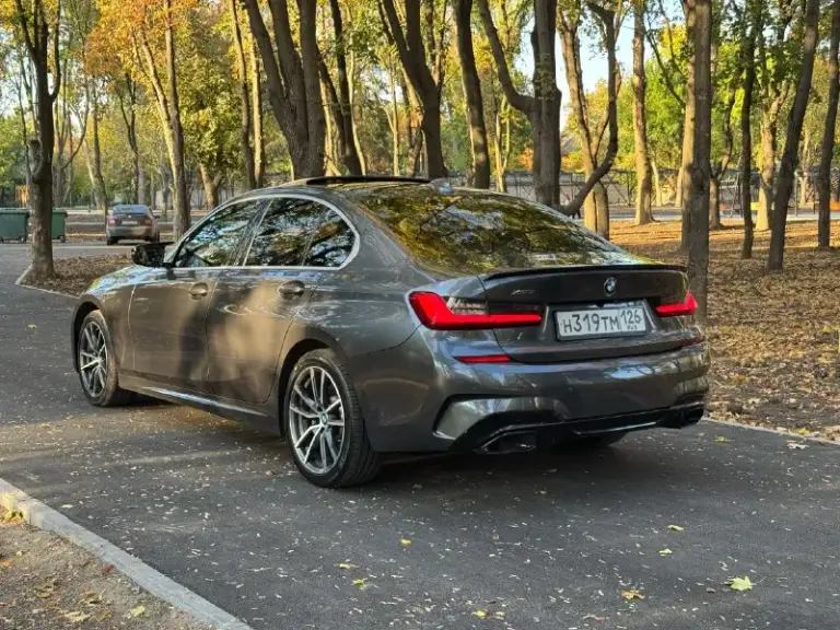 Bmw g20 330i xdrive 258 🐎на полном приводе
Без ошибок с трассовым пробегом 179к и хорошей комплектацией.
Б48 чувствует себя отлично, отлично тянет, масло не кушает вообще, замена каждые 7.000 км, была в одной семье, каждый день 100 километров по трассе. Обслуживалась все время в профильном сервисе bmw. Устранена болячка с жалюзями и блоками зеркал, мало кто за это пишет, стоят новые оригинальные блоки третьей ревизии. Из последнего установлена новая оригинальная помпа. Есть все чеки и заказ наряды. Любые проверки на ваших сервисах. Из крашенных элементов только капот и передние крылья. По комплектация есть все, кроме проекции. Трех зонный климат контроль, дистроник, комфорт сидения с памятью, люк, подогревы сидений, большой монитор с кар плэй, лазерная оптика и многое другое. Любые проверки и вопросы
Г. Донецк
Цена2,7 🍋
+79494348921
📞 Звоните: +7(949)4348921 - фотография - 6