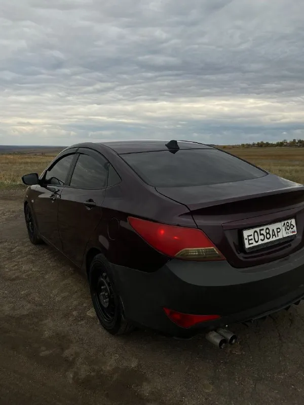 Hyundai solaris, 1.6 atm 2013 год, можно сказать 2014, дата выпуска 25.12.2014
Пробег 204.000
Идеальная автотека
3 Владельца
В хорошем техническом состоянии. Мотор работает отлично. Коробка в хорошем состоянии, не пинает, не буксует. Стоят два мафана, один процессорный в бардачке, второй в штатном месте, хорошие динамики, саб в багажнике с двумя усилками.
Стекла в круг завод.
По кузову, нужно подпаять бампера, выставить зазоры, и покрасить, рыжья гнили нет, кое где полез лак.
Вся машина в шумовиброизоляции.
Сделано раздвоение выхлопа.
Стоят 16 красивые диски, 4 колесо есть нужна резина

Цена 650.000₽ торг

Забронировать /купить

📞+79493685097 - фотография - 3