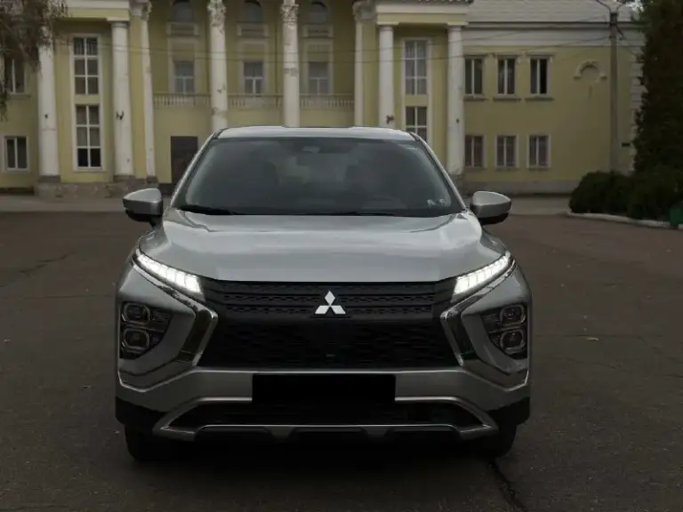 В продаже
Японская сборка mitsubishi eclipse cross
Цвет: серый металлик
Год выпуска: 2021/12 месяц (рестайлинг)
: 1.5 Бензин
Привод: подключаемый полный
Пробег: 66.000км
Предмаксимальная комплектация: se/sel
Состояние абсолютно нового автомобиля.
Стекла все родные, безопасность вся родная. Любые проверки на сто только приветствуются.
Без пробега по рф!
Есть все для комфортной езды:
-Все ассистенты помощи вождение
-Двух зонный климат-контроль
-Подогрев сидений
-Салон из алькантары
-Слепые зоны
-Камера заднего вида
-Full led оптика
-Apple carplay, android auto
-Датчик света / дождя / давление в шинах
-Электроскладывание зеркал
-Диски r18
-Autohold
И многое другое. .
Машина находится в макеевке.
Вы будете первым владельцем машины в рф.
Полностью расстоможена и готова к постановке на учет.
Весь пакет документов входит в стоимость автомобиля!!
Остальные вопросы по телефону или в сообщение
📞+79493090162 (Tg, whatsapp)
📞+79490020515 (Tg)
2.275.000Р 🎁
📞 Звоните: +7(949)3090162 - фотография - 2