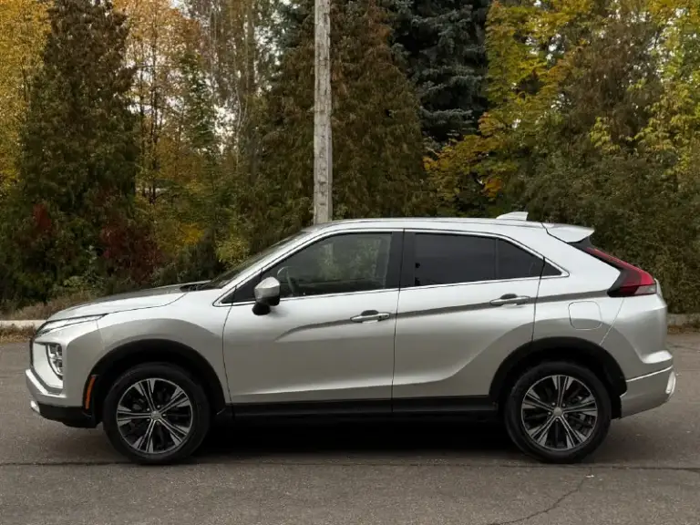 В продаже
Японская сборка mitsubishi eclipse cross
Цвет: серый металлик
Год выпуска: 2021/12 месяц (рестайлинг)
: 1.5 Бензин
Привод: подключаемый полный
Пробег: 66.000км
Предмаксимальная комплектация: se/sel
Состояние абсолютно нового автомобиля.
Стекла все родные, безопасность вся родная. Любые проверки на сто только приветствуются.
Без пробега по рф!
Есть все для комфортной езды:
-Все ассистенты помощи вождение
-Двух зонный климат-контроль
-Подогрев сидений
-Салон из алькантары
-Слепые зоны
-Камера заднего вида
-Full led оптика
-Apple carplay, android auto
-Датчик света / дождя / давление в шинах
-Электроскладывание зеркал
-Диски r18
-Autohold
И многое другое. .
Машина находится в макеевке.
Вы будете первым владельцем машины в рф.
Полностью расстоможена и готова к постановке на учет.
Весь пакет документов входит в стоимость автомобиля!!
Остальные вопросы по телефону или в сообщение
📞+79493090162 (Tg, whatsapp)
📞+79490020515 (Tg)
2.275.000Р 🎁
📞 Звоните: +7(949)3090162 - фотография - 4