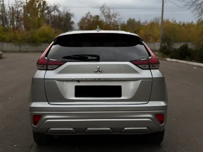 В продаже
Японская сборка mitsubishi eclipse cross
Цвет: серый металлик
Год выпуска: 2021/12 месяц (рестайлинг)
: 1.5 Бензин
Привод: подключаемый полный
Пробег: 66.000км
Предмаксимальная комплектация: se/sel
Состояние абсолютно нового автомобиля.
Стекла все родные, безопасность вся родная. Любые проверки на сто только приветствуются.
Без пробега по рф!
Есть все для комфортной езды:
-Все ассистенты помощи вождение
-Двух зонный климат-контроль
-Подогрев сидений
-Салон из алькантары
-Слепые зоны
-Камера заднего вида
-Full led оптика
-Apple carplay, android auto
-Датчик света / дождя / давление в шинах
-Электроскладывание зеркал
-Диски r18
-Autohold
И многое другое. .
Машина находится в макеевке.
Вы будете первым владельцем машины в рф.
Полностью расстоможена и готова к постановке на учет.
Весь пакет документов входит в стоимость автомобиля!!
Остальные вопросы по телефону или в сообщение
📞+79493090162 (Tg, whatsapp)
📞+79490020515 (Tg)
2.275.000Р 🎁
📞 Звоните: +7(949)3090162 - фотография - 6