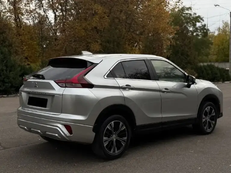 В продаже
Японская сборка mitsubishi eclipse cross
Цвет: серый металлик
Год выпуска: 2021/12 месяц (рестайлинг)
: 1.5 Бензин
Привод: подключаемый полный
Пробег: 66.000км
Предмаксимальная комплектация: se/sel
Состояние абсолютно нового автомобиля.
Стекла все родные, безопасность вся родная. Любые проверки на сто только приветствуются.
Без пробега по рф!
Есть все для комфортной езды:
-Все ассистенты помощи вождение
-Двух зонный климат-контроль
-Подогрев сидений
-Салон из алькантары
-Слепые зоны
-Камера заднего вида
-Full led оптика
-Apple carplay, android auto
-Датчик света / дождя / давление в шинах
-Электроскладывание зеркал
-Диски r18
-Autohold
И многое другое. .
Машина находится в макеевке.
Вы будете первым владельцем машины в рф.
Полностью расстоможена и готова к постановке на учет.
Весь пакет документов входит в стоимость автомобиля!!
Остальные вопросы по телефону или в сообщение
📞+79493090162 (Tg, whatsapp)
📞+79490020515 (Tg)
2.275.000Р 🎁
📞 Звоните: +7(949)3090162 - фотография - 7