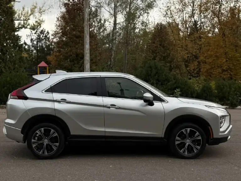 В продаже
Японская сборка mitsubishi eclipse cross
Цвет: серый металлик
Год выпуска: 2021/12 месяц (рестайлинг)
: 1.5 Бензин
Привод: подключаемый полный
Пробег: 66.000км
Предмаксимальная комплектация: se/sel
Состояние абсолютно нового автомобиля.
Стекла все родные, безопасность вся родная. Любые проверки на сто только приветствуются.
Без пробега по рф!
Есть все для комфортной езды:
-Все ассистенты помощи вождение
-Двух зонный климат-контроль
-Подогрев сидений
-Салон из алькантары
-Слепые зоны
-Камера заднего вида
-Full led оптика
-Apple carplay, android auto
-Датчик света / дождя / давление в шинах
-Электроскладывание зеркал
-Диски r18
-Autohold
И многое другое. .
Машина находится в макеевке.
Вы будете первым владельцем машины в рф.
Полностью расстоможена и готова к постановке на учет.
Весь пакет документов входит в стоимость автомобиля!!
Остальные вопросы по телефону или в сообщение
📞+79493090162 (Tg, whatsapp)
📞+79490020515 (Tg)
2.275.000Р 🎁
📞 Звоните: +7(949)3090162 - фотография - 8