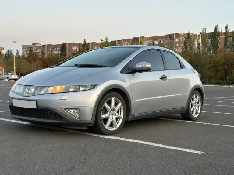 Продаю honda civic 2008 2.2d
Пробег 118000
2.2 Турбодизель на механике!🔥
Пригнана из франции максимальная комплектация для европейского рынка, на российский рынок такие не поставлялись
Панорама
Кожаный салон
Климат контроль
Мультируль
Эл. Стеклоподъемники
Шикарная музыка
Экран с навигацией, которую можно перепрошить под рос карты

Есть пару не критичных моментов по кузову (все видно на фото)
2 Комплекта резины

Полное переоформление в мрэо
Звоните, расскажу подробнее про машину и отвечу на все вопросы
+79496460741
Цена 830 000 торг - фотография - 2