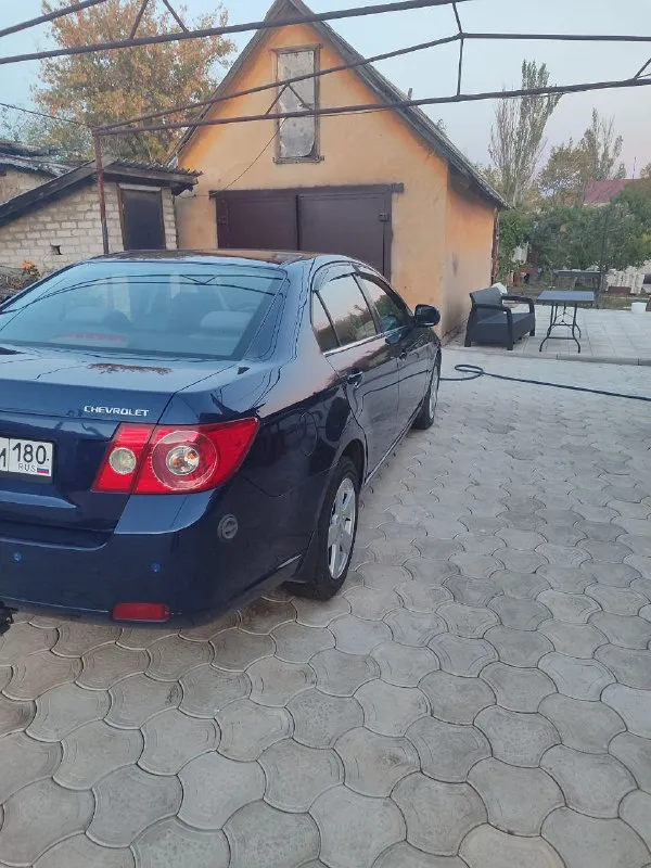 Продам – chevrolet epica
Пробег : 296.000 тыс. Км
2006 Год, объём мотора 2.0 /145 л/с.
Мкпп, ходовка - без нареканий
С документами полный порядок, я собственник первый владелец по птс
Осмотр донецк, буденовский район
По машине сделано: рулевая рейка новая оригинал, ходовка передняя и задняя. Вложено 100тыс руб
Колеса на легкосплавах на зимней резине
Комплектация: кондиционер, авс, есп, подушки безописности 10шт, 4 стеклоподъёмника, газ впитан, магнитола 9дюймов с блютус выход на сим карту навигация, лед свет ближний, диски 16
Машина не бита, есть возрастные косяки по кузову.
Цена 480 тыс, торг.
7949-315-32-12
📞 Звоните: +7(949)3153212 - фотография - 9