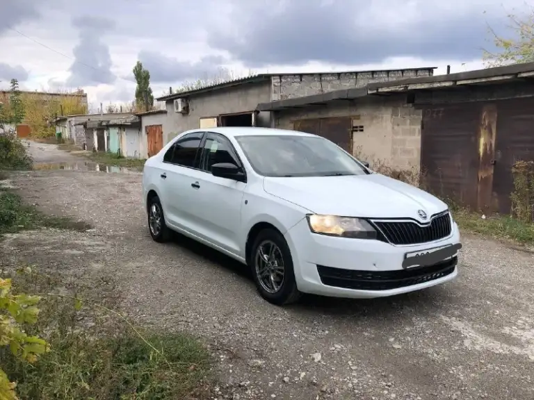 Продам skoda rapid.2015 г. В. Двигатель 1.6,5ст мкпп!кузов в отличном состоянии!технически в отличном состоянии(свежее обслуженая ходовая часть)ухоженный салон, кондиционер(рабочий), неплохая музыка!стекла все родные(включая лобовое), стоит газ евро 4(вписан в птс), дно в отличном состоянии!хорошая летняя резина!пробег 218 тысяч км, в серьезных дтп не участвовала!документы в полном порядке!
Остальные вопросы по телефону
Осмотр макеевка
+79493633561
Цена 700000 небольшой торг - фотография - 1