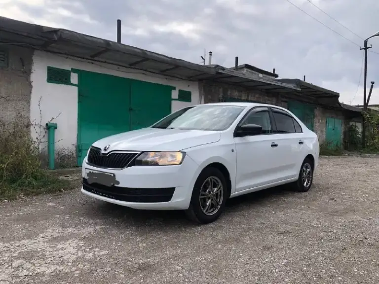 Продам skoda rapid.2015 г. В. Двигатель 1.6,5ст мкпп!кузов в отличном состоянии!технически в отличном состоянии(свежее обслуженая ходовая часть)ухоженный салон, кондиционер(рабочий), неплохая музыка!стекла все родные(включая лобовое), стоит газ евро 4(вписан в птс), дно в отличном состоянии!хорошая летняя резина!пробег 218 тысяч км, в серьезных дтп не участвовала!документы в полном порядке!
Остальные вопросы по телефону
Осмотр макеевка
+79493633561
Цена 700000 небольшой торг - фотография - 2