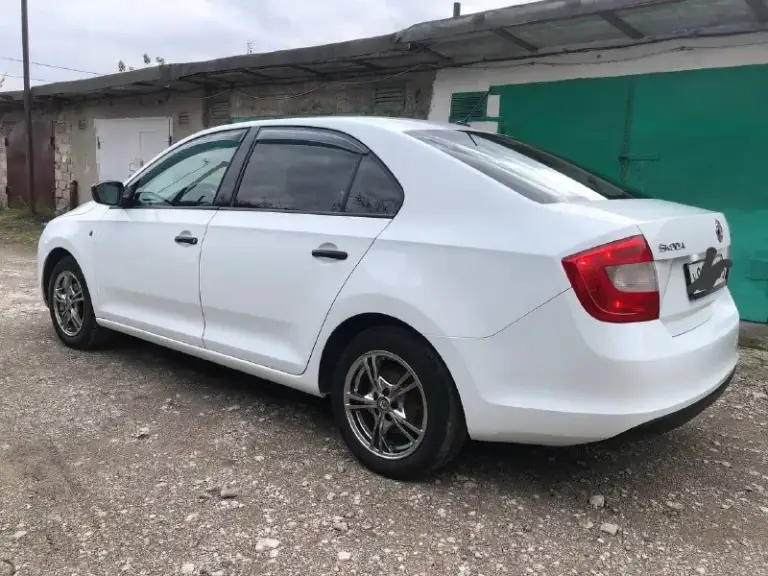 Продам skoda rapid.2015 г. В. Двигатель 1.6,5ст мкпп!кузов в отличном состоянии!технически в отличном состоянии(свежее обслуженая ходовая часть)ухоженный салон, кондиционер(рабочий), неплохая музыка!стекла все родные(включая лобовое), стоит газ евро 4(вписан в птс), дно в отличном состоянии!хорошая летняя резина!пробег 218 тысяч км, в серьезных дтп не участвовала!документы в полном порядке!
Остальные вопросы по телефону
Осмотр макеевка
+79493633561
Цена 700000 небольшой торг - фотография - 3