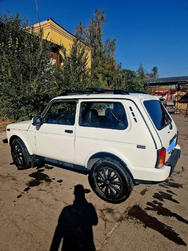 Продам ниву 212140 4×4
2011 Год.
Отличное техническое состояние.
Инжектор
В белом рапторе
500 Т. Р
+79495685510 - фотография - 3