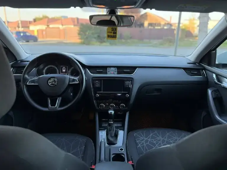 Skoda octavia a7
Двигатель 1.4 150лс *) коробка автомат
Комплектация hockey edition
Год выпуска 2020 я второй собственник
Состояние авто очень достойное
Не бита не крашена обслужена
Вложений не требует совсем
Любые проверки !!
Переоформление через мрэо
Цена 1.470.000 рублей
+79604484329
+7 (949) 864-32-64 - фотография - 10