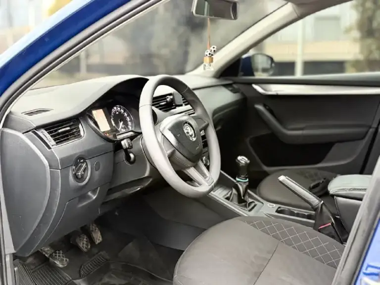 Продается skoda a7 2018 года
Цена: 1.275.000 ₽ (торг уместен)
Пробег: [178 тысяч
Технические характеристики:
- Двигатель: 1.6 л mpi
- Коробка передач: механическая
- Состояние: отличное, не битая, не крашеная
Описание:
Продаю skoda a7 2018 года в отличном состоянии. Машина ухоженная, всегда обслуживалась. , ходовая часть и механическая коробка передач в идеальном состоянии.
Звоните, отвечу на все вопросы!
Город: донецк
Телефон: +7 (949) 910-02-20
Связь через мессенджеры: telegram, whatsapp
Автомобиль не новый есть следы эксплуатации!
📲 Tg: @ivan1293
📞 Звоните: +7(949)9100220 - фотография - 10