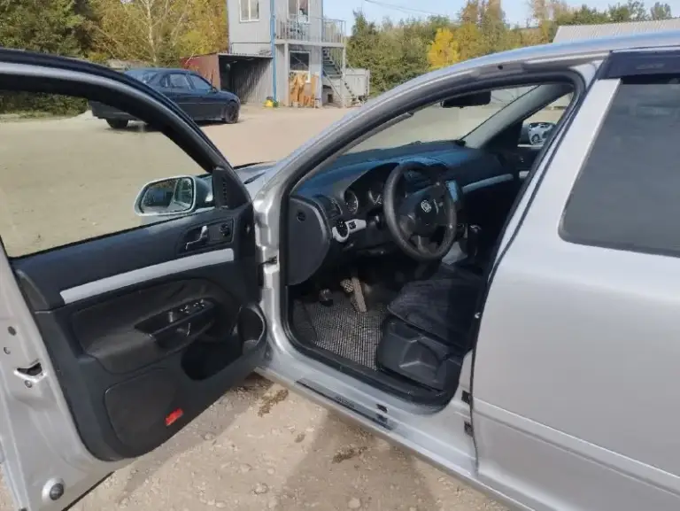 Продам! Skoda а5. 2009 года. Двигатель 1.4 бензин, без турбины.
Коробка механика. Обслуживалась машина своевременно. На ходу каждый день. Экономичный, надежный и очень резвый мотор! Салон чистый и ухоженный!
Цена 650000 торг
Г. Енакиево
+79493292747
📞 Звоните: +7(949)3292747 - фотография - 2