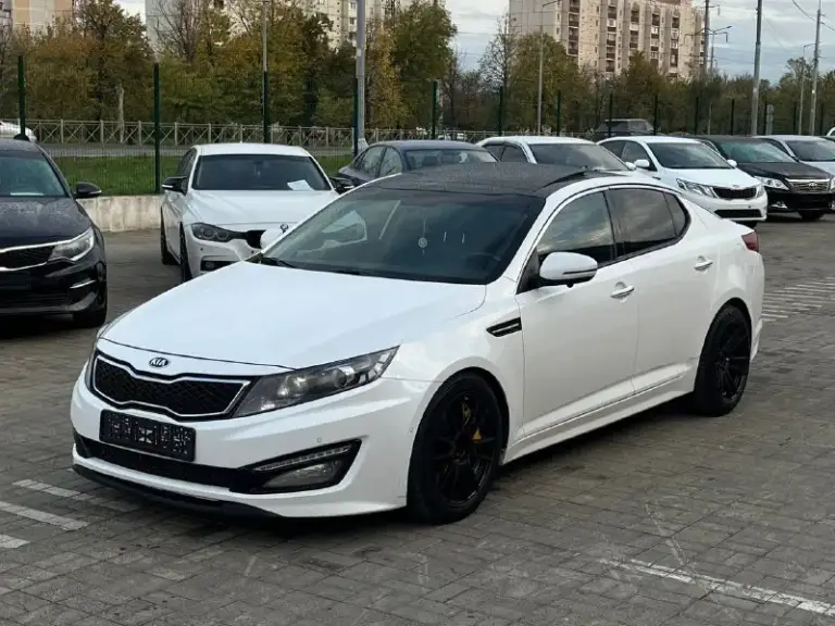 Kia k 5

Двигатель2.0 tgdi (310)лс
Кпп автомат
Год 2013
Цена 1.770.000
Город мариуполь
Пробег 163т км
Тел +79497309912

Киа k5(optima)
Производилась для рынка кореи! Учет рф

Индивидуальная комплектация:
Двигатель 2литра турбо!
Панорамная крыша
Камеры 360
Подогрев сидений
Вентиляция сидений
Память сидений
Тормозные диски brembo
Адаптивная оптика
Парктроники
Подогрев руля
Акустика jbl
Car play
Диски р 18
Приятный выхлоп
Авто в идеальном состоянии 2 хозяина за все время!документы в порядке ! - фотография - 1