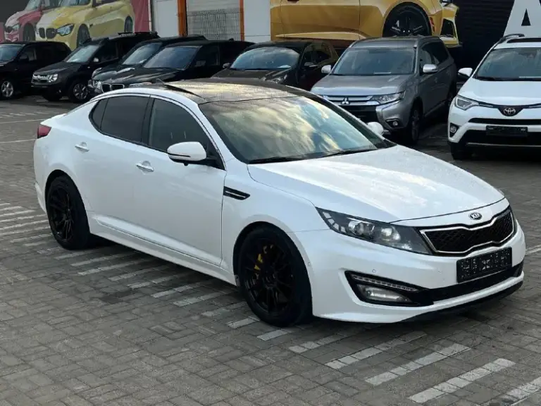 Kia k 5

Двигатель2.0 tgdi (310)лс
Кпп автомат
Год 2013
Цена 1.770.000
Город мариуполь
Пробег 163т км
Тел +79497309912

Киа k5(optima)
Производилась для рынка кореи! Учет рф

Индивидуальная комплектация:
Двигатель 2литра турбо!
Панорамная крыша
Камеры 360
Подогрев сидений
Вентиляция сидений
Память сидений
Тормозные диски brembo
Адаптивная оптика
Парктроники
Подогрев руля
Акустика jbl
Car play
Диски р 18
Приятный выхлоп
Авто в идеальном состоянии 2 хозяина за все время!документы в порядке ! - фотография - 2
