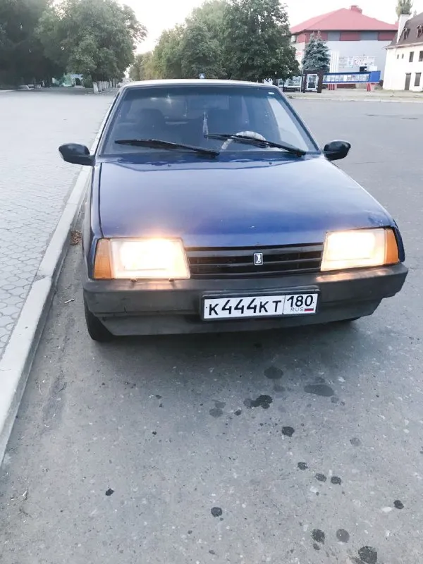 Продаётся ваз-21093 1995 г. В.
Карбюратор, 1.5
Грз: к444к* 180
Продажа вместе, понимаю, что заинтересует не машина))
Критично не бита (зацепили крыло, вмятина), но крашена. Не гнилая (пороги перевареные, обработаны антикором)
Тяга у мотора хорошая, слегка поддымливает
Коробка на 4+, короткоходная кулиса
Трамблер, бронепровода, масла-фильтра, ремень грм, помпа, коммутатор новые.
Есть нюансы по лкп, очень желательна перекраска
Передние стеклоподъемники, передние сиденья от форд транзит.
В придачу отдам ряд запчастей, если нужно.
Стоимость "комплекта" 500.000 р, реальному покупателю реальный торг. Учёт постоянный, не пятилетка, с перевесом проблем не возникнет. "деребаном" не продаётся, только вместе.
Продаётся пока есть в продаже интересующий автомобиль. Связь в личных сообщениях.
Всем спасибо за внимание и хорошего дня!

+79490692599
Но предпочтительна связь в телеграм - фотография - 3