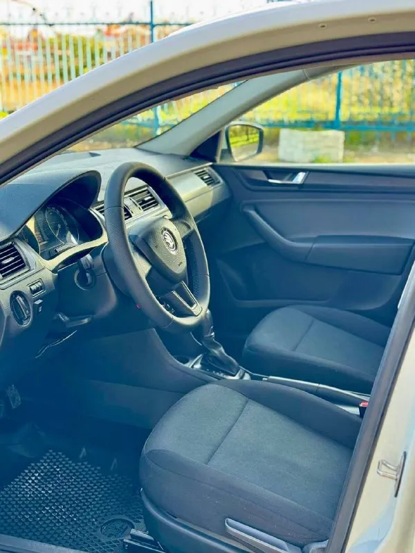 🚗 Skoda rapid

💰Цена: 900 000р.
🏢Город: мариуполь
📅Год выпуска: 2018
🧾Пробег: 212 480 км.
⚙️Двигатель: 1.6 110 л. С.
⛽Топливо: бензин/газ
⚙️Кпп: автомат

📞 Телефон:

+7-949-727-41-51
+7-989-263-55-56
+7-949-551-91-52

💾 Описание:

.. . E="background-image:url('//telegram. Org/img/emoji/40/e29c85.png')">✅ гбо евро-4
✅ Техническая часть на 5+
✅ Южная эксплуатация.

Кондиционер ❄️ (работает отлично), электропакет, abs, airbag, усилитель руля, центральный замок, магнитола с bluetooth, подогрев сидений.

Улица шевченко 2️⃣6️⃣9️⃣

⚠️Бесплатно доставим этот или другой автомобиль в донецк, макеевку, бердянск, мелитополь и другие города новых территорий после детального видеообзора со всевозможными диагностиками⚠️

🏦 Возможна продажа в кредит по двум документам. - фотография - 7