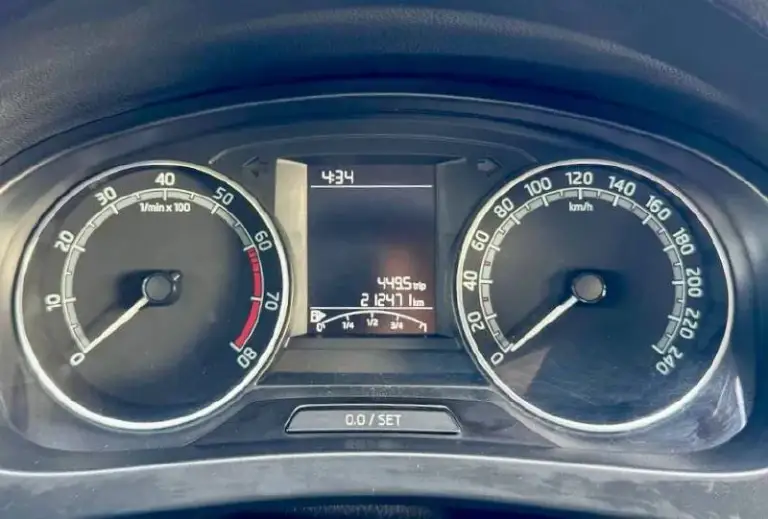 🚗 Skoda rapid

💰Цена: 900 000р.
🏢Город: мариуполь
📅Год выпуска: 2018
🧾Пробег: 212 480 км.
⚙️Двигатель: 1.6 110 л. С.
⛽Топливо: бензин/газ
⚙️Кпп: автомат

📞 Телефон:

+7-949-727-41-51
+7-989-263-55-56
+7-949-551-91-52

💾 Описание:

.. . E="background-image:url('//telegram. Org/img/emoji/40/e29c85.png')">✅ гбо евро-4
✅ Техническая часть на 5+
✅ Южная эксплуатация.

Кондиционер ❄️ (работает отлично), электропакет, abs, airbag, усилитель руля, центральный замок, магнитола с bluetooth, подогрев сидений.

Улица шевченко 2️⃣6️⃣9️⃣

⚠️Бесплатно доставим этот или другой автомобиль в донецк, макеевку, бердянск, мелитополь и другие города новых территорий после детального видеообзора со всевозможными диагностиками⚠️

🏦 Возможна продажа в кредит по двум документам. - фотография - 9