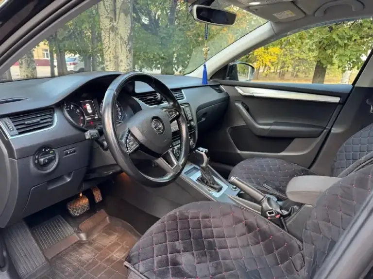 Продам skoda a7 2016 года.
Двигатель 1.4 150 л. С.
Масло от замены до замены,
7 Ступенчатая роботизированная коробка.
За машиной ухаживали своевременно производился ремонт,
На капоте бампере и фарах броне плёнка, моторное масло меняется каждые 5000-6000 км, очень хороший свет комфортно ехать в темное время суток, всё работает, вложений не требует.
Сигнализация starline с автозапуском.
1 🍋 450. Торг уместен
+79494541552

📞 Звоните: +7(949)4541552 - фотография - 7
