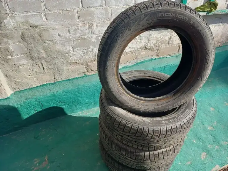 Продам комплект зимней резины nokian nordman rs 185/60 r15, в идеальном состоянии, без проколов и порезов. Пробег на ней тыс. 6. Территориально: енакиево, ватутино
Цена 12 000 ₽.
📞 +7(949)3503842
📲 Tg: @adirmiro842
📞 Звоните: +7(949)3503842 - фотография - 2