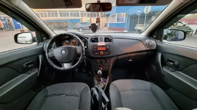 Продам renault логан 1,5 дизель 2014 года. Пробег 175000 км.
Я второй хозяин по птс
Состояние отличное, 2 ключа, сервисная книга.
Тянет, масло не жрёт. Коробка работает хорошо, не хрустит ничего.
Электроусилитель руля.
Кондиционер заправлен, морозит.
Кузов оцинкованный. Незачуханный.
Вся в родном окрасе. Без гнили, дыр и коррозии. Нет ни одного рыжика. Дно в отличном состоянии.
Опрятный салон, никакие умельцы машину не ковыряли.
По электрике работает каждая кнопка.
Родная мультимедиа с блютуз. Стекла все родные 2014г.
Свежая тонировка.
Стоят 17 легкосплавные диски, с хорошей резиной.
Расход трасса 3,5 -4л.
Цена 715 тыс. Руб. Торг.
Новоазовск
+79493136067 (Если нет связи звоните/пишите в телеграмм)
📲 Tg: @tatyanadeleeva2022
📞 Звоните: +7(949)3136067 - фотография - 2