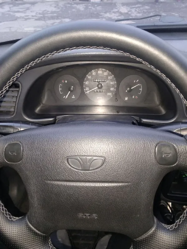 Продам свой автомобиль с полным переоформлением.
Fso lanos 2006. Пробег 189700.местая донецкая в очень хорошем состоянии. Кузов без вложений ❗ варить и красить не надо. Обработан и проклеен шумо-виброизоляцией
.Двигатель 1.5 работает отлично на бензине и газ-евро4, вписан в техпаспорт. Замена масла xado🛢️ каждые 7000км. Кпп 5 ступка работает исправно 👍 по ходовой новые передние стойки, поворотные кулаки, опорные подшипники усиленные sevi. Ступичные подшипники корея iljin. Выхлопная система polmostow-лучшая из предложенных 👍.
Весной 2024 установлена новая система кондиционера с новыми радиаторами и испарителем, заодно заменил радиатор печки и проклеил блок климата-зимой и летом вентилятор на 1 положении 😉.
В салоне перетянут руль(регулируются по высоте), сиденья в кожу, дверные карты, подлокотник, потолок и стойки
Установлен яркий свет, туманки. Магнитола процессорная-звук отличный😎авто на новой зимней резине, летние колёса отдам новому хозяину
Сделано многое, всего не вспомню уже.
350000₽
+79493760850 Донецк - фотография - 4