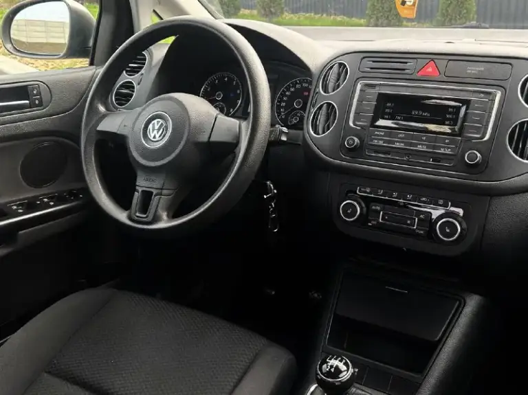 Продам volkswagen golf plus
Год выпуска 2011
Объем двигателя 1.6
Коробка механика надежная сочетания двигателя и коробки,
Родной пробег 132.000км,
Комплектация
Стоит штатная мультимедия,
4 Электро стёклаподъемника,
Подогрев сидений, двух зоный климат контроль,
Подогрев заднего/переднего лобового и зеркал, abs/esp, электро регулировка складывания боковых зеркал! Датчики дождя, датчики света система адаптивного освещения (afs) хорошая акустика,
Сигнализация, центральный замок, в автомобиле есть все для комфорта,
По кузову рыжиков и вздутия нет, от слова совсем!
Мотор, коробка в отличном состоянии машина полностью обслужена от и до вложений не требует от слова совсем,
Ходовая часть, масла, фильтра, недавно были обслужены полностью,
Салон в отлично сохранилась, работает каждая кнопочка!
По документам полный порядок, любой вид оформления!
Цена 760.000.р
Возможен обмен)
Г. Донецк
Номер телефона
+7949-510-46-92 - фотография - 6