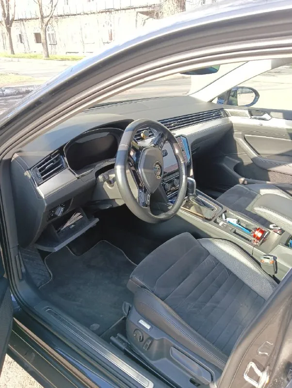 Цена:2700000
📮 Город:донецк
🚘 Марка / модель: volkswagen passat b8
📅 Год выпуска:2019
📊 Пробег:108000
⛽ Двигатель (тип, объем, мощность):2.0 200 л
✅ Vin код:wvwzzz3czke123812
🔧 Тип кпп:автомат
👨⚖ Владельцев в птс:1
⏳ Срок владения:1 год
📝 Описание: автомобиль в отлично состоянии!
3000 Км назад была произведена замена:
Масло в двигателе, все фильтра!
Был заменен ремень грм с помпой
Замена в кпп масло
Замена тормозной жидкости
Замена охлаждающей жидкости!
Масла лил, только оригинал!
Автомобиль не бит не крашен!
Любые проверки за ваш счёт.
Авто будете довольны!
В отличном состоянии!
☎ Контактный телефон:+79493810349
📞 Звоните: +7(949)3810349 - фотография - 4
