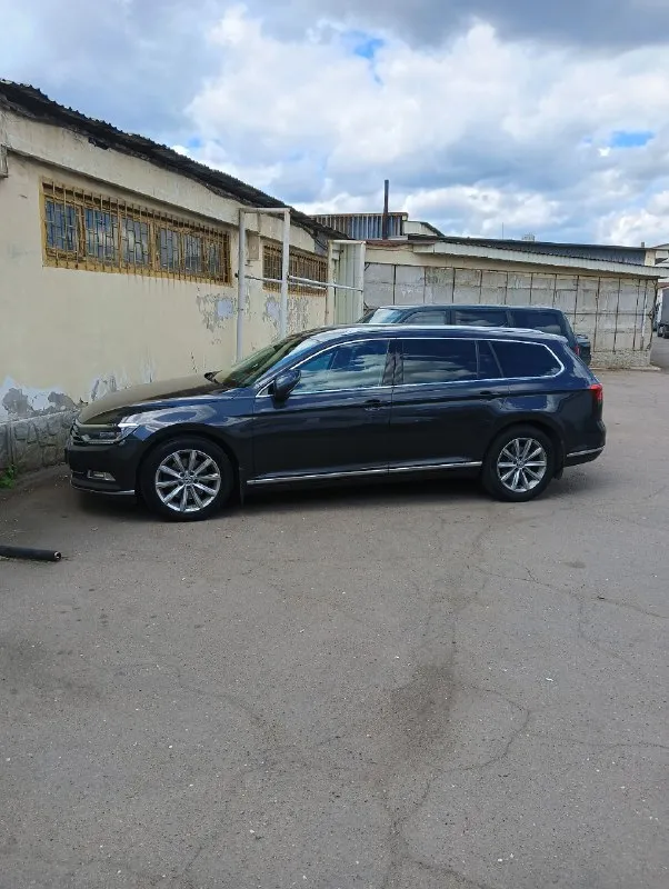 Цена:2700000
📮 Город:донецк
🚘 Марка / модель: volkswagen passat b8
📅 Год выпуска:2019
📊 Пробег:108000
⛽ Двигатель (тип, объем, мощность):2.0 200 л
✅ Vin код:wvwzzz3czke123812
🔧 Тип кпп:автомат
👨⚖ Владельцев в птс:1
⏳ Срок владения:1 год
📝 Описание: автомобиль в отлично состоянии!
3000 Км назад была произведена замена:
Масло в двигателе, все фильтра!
Был заменен ремень грм с помпой
Замена в кпп масло
Замена тормозной жидкости
Замена охлаждающей жидкости!
Масла лил, только оригинал!
Автомобиль не бит не крашен!
Любые проверки за ваш счёт.
Авто будете довольны!
В отличном состоянии!
☎ Контактный телефон:+79493810349
📞 Звоните: +7(949)3810349 - фотография - 5