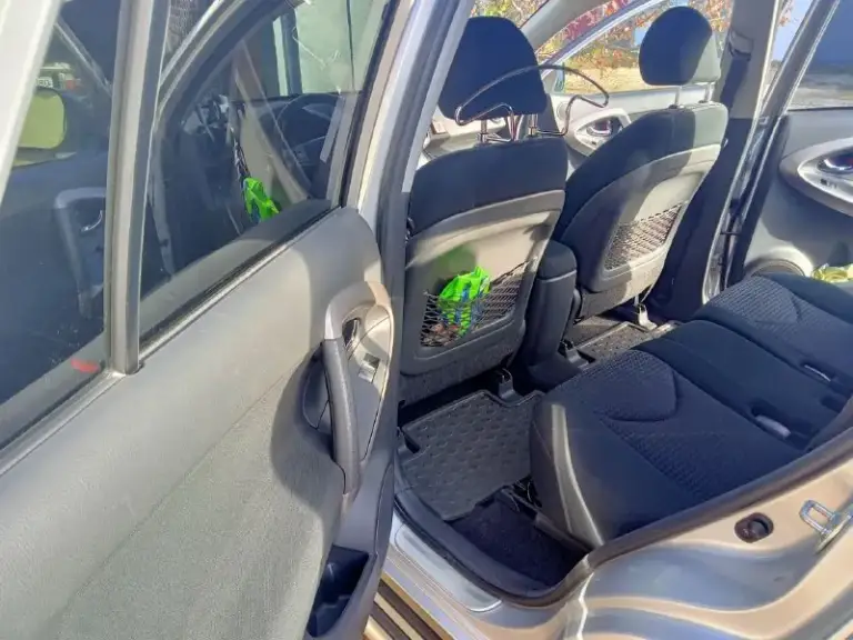 В продаже легенда японского автопрома
● Toyota rav 4
● Год выпуска: 2008
● Пробег: 87 000 км
● Двигатель 2,0 бензин
● Aкпп автомат
● Автомобиль официал, куплен в салоне донецка. Кузов весь в родном окрасе, двигатель, коробка, ходовая часть на отлично. Один владелец за всю историю, сервисная книжка, любые проверки за ваш счёт.
● Цена: 1 650 000 рублей
● Место осмотра: донецк
● Контактный телефон: +7(949)-381-97-61 пишите, звоните, всегда договоримся
📲 Tg: ren
📞 Звоните: +7(949)3819761 - фотография - 6