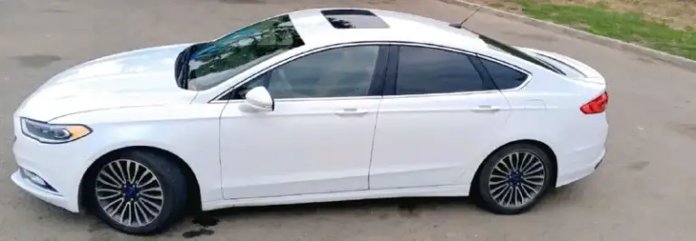 Продам ford fusion 2017 года. 2-х литровый мотор экобуст с турбиной с акпп. Комплектация titanium. Пробег 106 тыс. Км. Замена масла каждые 6000-6500 км. Лью только liqui moly 5w30.  В машине есть все для комфортной езды!
- Автозапуск с ключа
- Бесключевой доступ на всех дверях
- Система стар-стоп
- Штатная навигация и шикарная музыка
- Кожаный салон в прекрасном состоянии
- Акпп шайба и спорт режим
-Мульти руль
- Датчик света, оптика супер, дхо
- Подрулевые лепестки
- Подсветка салона цвет можно выбрать по вкусу.
-Электрические передние сидения
- Память водительского сидения
- Стеклоподъемники все автоматические
- Android auto apple carplay
- 2-Х зонный климат контроль холодит на отлично и подлокотник с охлаждением
- Круиз контроль
- Датчик давления в шинах
- Система удобный доступ в авто
- Кодовый замок на двери
- Подогрев сидений
Машина очень комфортная и динамичная. В комплекте отдам  зимнюю  резина проехала один сезон.
Цена 1860000 рублей. Торг уместен
Маши
📞 Звоните: +7(959)5360463 - фотография - 1