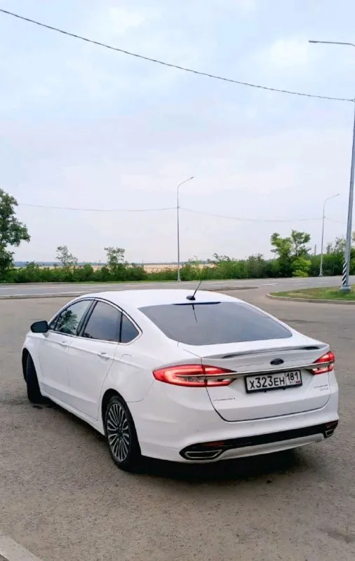 Продам ford fusion 2017 года. 2-х литровый мотор экобуст с турбиной с акпп. Комплектация titanium. Пробег 106 тыс. Км. Замена масла каждые 6000-6500 км. Лью только liqui moly 5w30.  В машине есть все для комфортной езды!
- Автозапуск с ключа
- Бесключевой доступ на всех дверях
- Система стар-стоп
- Штатная навигация и шикарная музыка
- Кожаный салон в прекрасном состоянии
- Акпп шайба и спорт режим
-Мульти руль
- Датчик света, оптика супер, дхо
- Подрулевые лепестки
- Подсветка салона цвет можно выбрать по вкусу.
-Электрические передние сидения
- Память водительского сидения
- Стеклоподъемники все автоматические
- Android auto apple carplay
- 2-Х зонный климат контроль холодит на отлично и подлокотник с охлаждением
- Круиз контроль
- Датчик давления в шинах
- Система удобный доступ в авто
- Кодовый замок на двери
- Подогрев сидений
Машина очень комфортная и динамичная. В комплекте отдам  зимнюю  резина проехала один сезон.
Цена 1860000 рублей. Торг уместен
Маши
📞 Звоните: +7(959)5360463 - фотография - 2