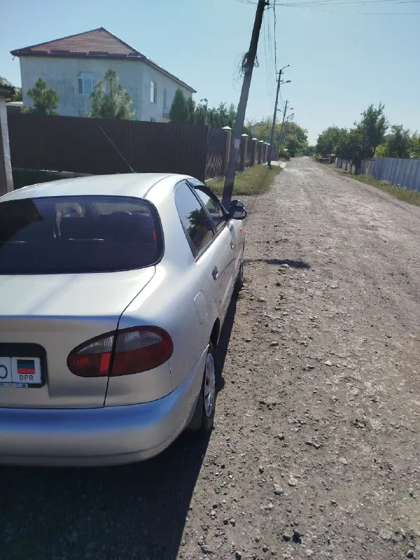 Породам daewoo lanos 1.5с кондером.2008г. Пробег 153500км. Стоит на днр учете. Документы в порядке. Стоит сигнализация, хорошая музыка, салон ухоженный. Двигатель, коробка, ходовая в хорошем состоянии. Требуется ремонт днища кузова. (вырвало стакан заднего амортизатора) времени заниматься авто нет, продаю как есть. Авто передвигается своим ходом. Цена:180000₽. Торг. Донецк, пролетарский р.
Цена: 180000 руб.
📲 Tg: вячеслав,
📞 Звоните: +79498184730 - фотография - 3