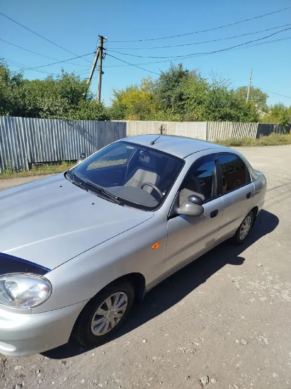 Породам daewoo lanos 1.5с кондером.2008г. Пробег 153500км. Стоит на днр учете. Документы в порядке. Стоит сигнализация, хорошая музыка, салон ухоженный. Двигатель, коробка, ходовая в хорошем состоянии. Требуется ремонт днища кузова. (вырвало стакан заднего амортизатора) времени заниматься авто нет, продаю как есть. Авто передвигается своим ходом. Цена:180000₽. Торг. Донецк, пролетарский р.
Цена: 180000 руб.
📲 Tg: вячеслав,
📞 Звоните: +79498184730 - фотография - 4
