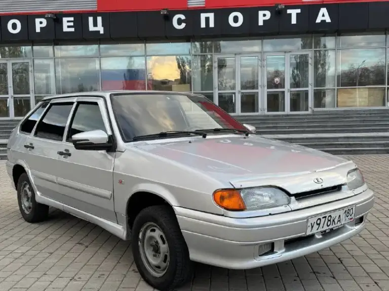 Продам ваз2114 2012год выпуска 1.6 8клоп на валу тянет очень бодро и без масло жора в отличном состоянии без гнили дно пороги все целое без вложений сель и поехал коробка мотор без нареканий ходовка новая авто в отличном состоянии все остальные вопросы по телефону! +79494676594 цена 310.000₽торг - фотография - 4