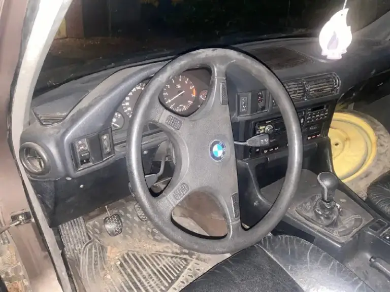 Продам bmw е 34 легендарная мотор 2.5 рядная шаха ходовая мотор и кпп на отлично на полном увереном ходу салон кожа электро люк электро зеркала электра поледемники телефон на учет станет без проблем с машиной отдам новые пороги арки 4 двери и правое крыло цена 200.000 руб донецк +79495213768
📞 Звоните: +7(949)5213768 - фотография - 7