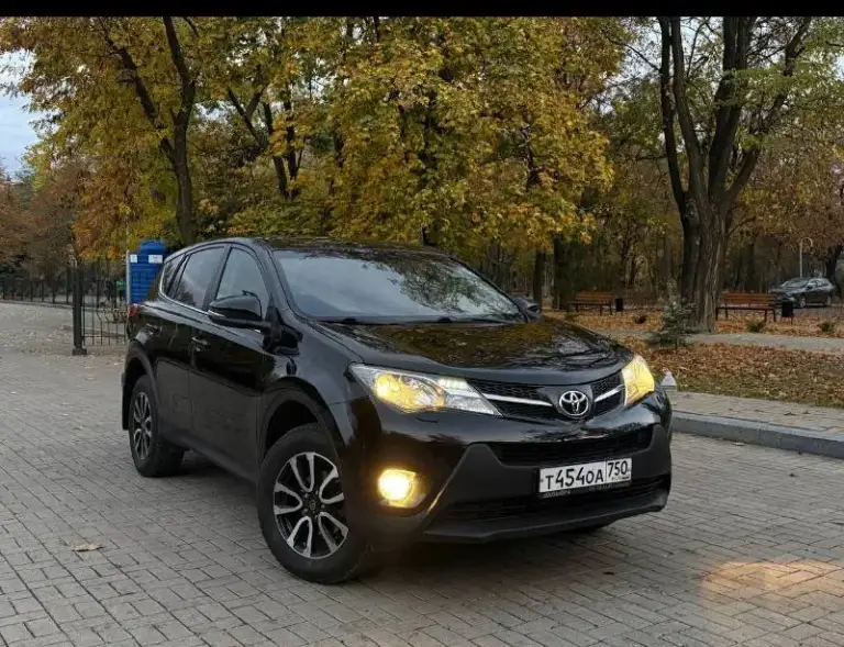 Toyota rav4 официал
2013 Год
Двигатель 2.0 бензин
Коробка автомат
Пробег 185 тыс. Км
Автомобиль в отличном состоянии,
Без дтп,
Автотека зелёная
Весь обслужен, работает каждая кнопочка,
Вложение абсолютно не какого не требует!
Чистый ухоженный салон,
Готов на любые проверки с вашей стороны!
Есть всё для комфортного вождения!
Двух зонный климат
Датчик света и дождя
Подогрев сидений
Круиз контроль,
Бортовой компьютер,
Камера заднего вида,
И т д.
С документами всё в порядке,
Продажа с полным переоформлением мрэо
💯
Г. Донецк
Цена 1.670.₽
Звоните остальное по номеру телефона
+79496164847
📞 Звоните: +7(949)6164847 - фотография - 1
