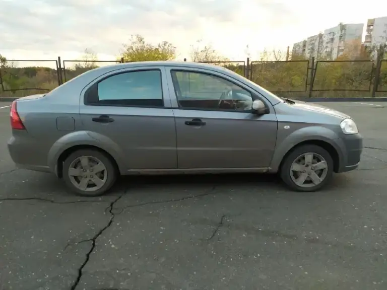 Продам aveo 2007 год.
Пробег 372000.
Мотор делал, ходовая в порядке. По кузову надо заниматься.

Цена 280000р.

Тел. +7 949 379 29 82 - фотография - 2