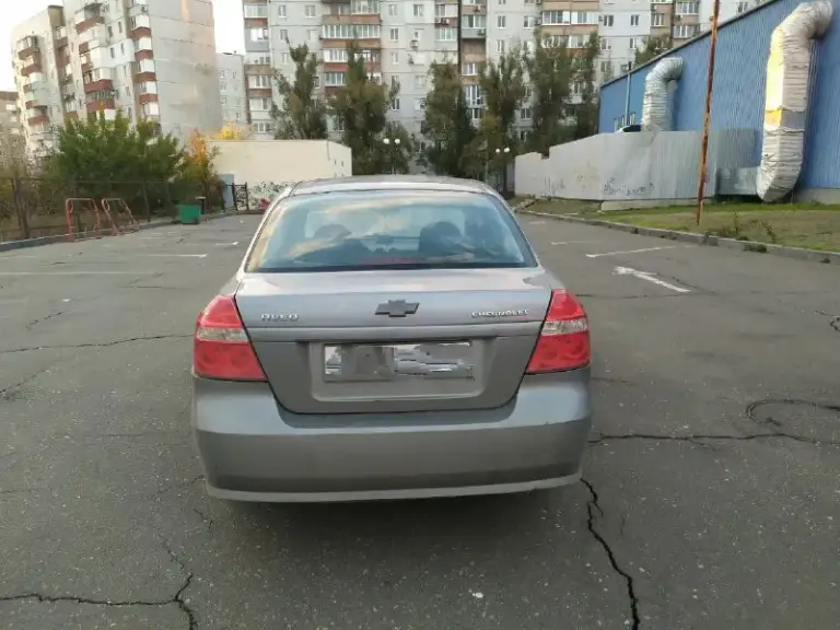 Продам aveo 2007 год.
Пробег 372000.
Мотор делал, ходовая в порядке. По кузову надо заниматься.

Цена 280000р.

Тел. +7 949 379 29 82 - фотография - 3