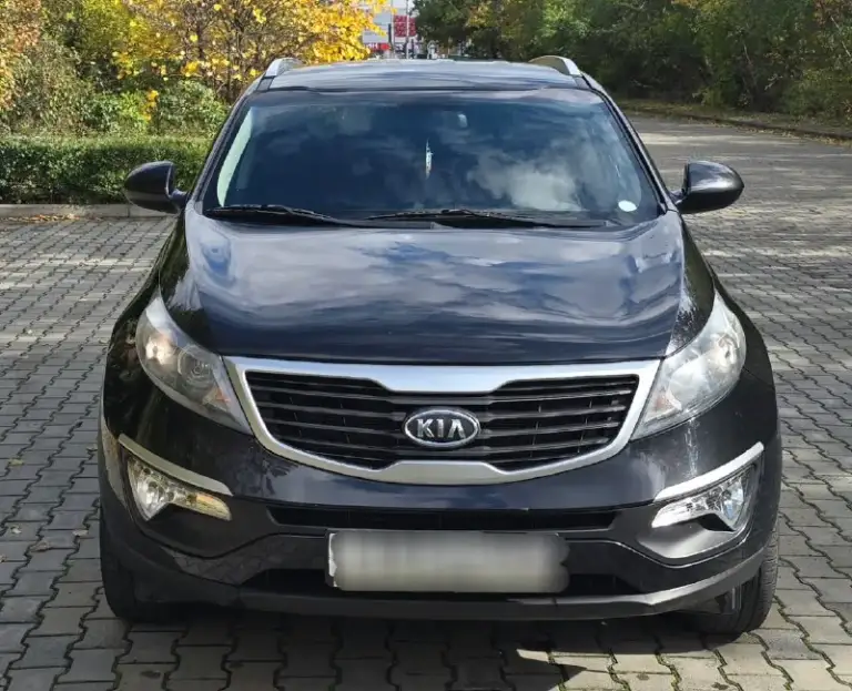Продам kia sportage 2012г. 2.0 бензин. Кузов в родной краске, стекла включая лобовое оригинал! Родной пробег 200т. Км. Мотор 30т. Назад делался! Салон без повреждений, по электрики все работает в штатном режиме, масло в двс и акпп заменено! Комплектация: подогрев лобового и заднего стекла, кондиционер, мульти руль, датчик света и дождя, камера заднего вида, навигация и тд. За автомобиль не стыдно! Приезжайте смотрите будете очень довольны покупкой! Так же возможен обмен. Документы в полном порядке.
Цена 🎁 1.240 торг
Тел. +79494081860
Донецк
👤
📞 Звоните: +7(949)4081860 - фотография - 3