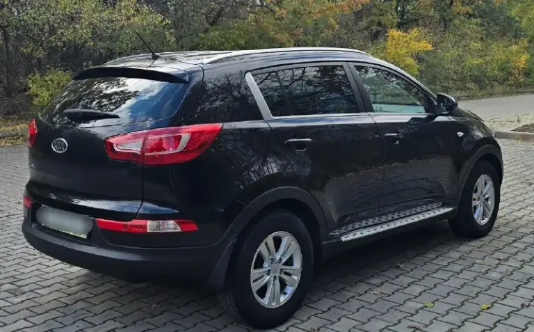 Продам kia sportage 2012г. 2.0 бензин. Кузов в родной краске, стекла включая лобовое оригинал! Родной пробег 200т. Км. Мотор 30т. Назад делался! Салон без повреждений, по электрики все работает в штатном режиме, масло в двс и акпп заменено! Комплектация: подогрев лобового и заднего стекла, кондиционер, мульти руль, датчик света и дождя, камера заднего вида, навигация и тд. За автомобиль не стыдно! Приезжайте смотрите будете очень довольны покупкой! Так же возможен обмен. Документы в полном порядке.
Цена 🎁 1.240 торг
Тел. +79494081860
Донецк
👤
📞 Звоните: +7(949)4081860 - фотография - 5