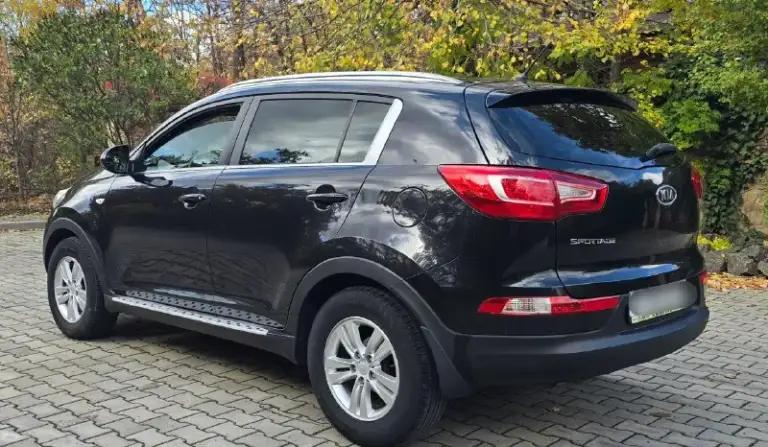Продам kia sportage 2012г. 2.0 бензин. Кузов в родной краске, стекла включая лобовое оригинал! Родной пробег 200т. Км. Мотор 30т. Назад делался! Салон без повреждений, по электрики все работает в штатном режиме, масло в двс и акпп заменено! Комплектация: подогрев лобового и заднего стекла, кондиционер, мульти руль, датчик света и дождя, камера заднего вида, навигация и тд. За автомобиль не стыдно! Приезжайте смотрите будете очень довольны покупкой! Так же возможен обмен. Документы в полном порядке.
Цена 🎁 1.240 торг
Тел. +79494081860
Донецк
👤
📞 Звоните: +7(949)4081860 - фотография - 6