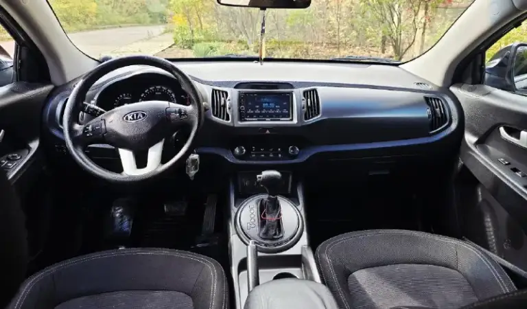 Продам kia sportage 2012г. 2.0 бензин. Кузов в родной краске, стекла включая лобовое оригинал! Родной пробег 200т. Км. Мотор 30т. Назад делался! Салон без повреждений, по электрики все работает в штатном режиме, масло в двс и акпп заменено! Комплектация: подогрев лобового и заднего стекла, кондиционер, мульти руль, датчик света и дождя, камера заднего вида, навигация и тд. За автомобиль не стыдно! Приезжайте смотрите будете очень довольны покупкой! Так же возможен обмен. Документы в полном порядке.
Цена 🎁 1.240 торг
Тел. +79494081860
Донецк
👤
📞 Звоните: +7(949)4081860 - фотография - 8