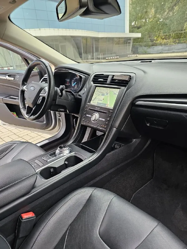 Ford fusion hybrid 2019 titanium (usa)
Американский mondeo в топовой комплектации!

Пробег 99 800 км

🔋 Гибрид — расход 5–6 л/100 км, на баке до 900 км пробега.
🔧 Полностью обслужен, без сюрпризов.
💪Надёжный — такие фьюжены в сша проходят 500 000+ км без проблем.
❗Первый владелец в рф, подбирал и пригонял под себя.

💎 Titanium: адаптивный круиз, удержание в полосе, автоторможение, контроль слепых зон, full led фары, камера, парктроники, кожа, вентиляция и подогрев сидений, подогрев руля, аудио sony, бесключевой доступ, дистанционный запуск, кодовый вход, настраиваемая подсветка, еврозеркала (!) с широким обзором и складыванием.

📌 Пробег оригинальный, любая проверка.
💬 Без посредников.
📍 Осмотр и тест-драйв в донецке
💸 1 890 000 ₽
+79494710689 - фотография - 6