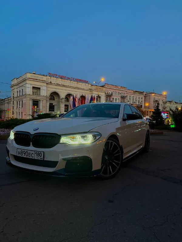 Bmw g30 540 xdrive
04 Месяц 2020 года.
Привод: полный
Двигатель: 3.0 b58 st2 + 500 л. С (кому не нужно, можно отшить в сток, была куплена мною mxd лицензия вместе с адаптером. )
2 Комплекта колес ( зима новая проехала тыс 5 от силы)
Самый надежный мотор b58 масло менял каждые 5тыс, за этот промежуток всегда был уровень.
Комплектация m-sport pro:
Музыка harman cardon, старт-стоп, проекция, бесключевой доступ на всех дверях, возможность открытия/закрытия багажника с кнопки, а также система hands-free(ногой), люк обслуженный, туманки, системы android auto, apple carplay, комфортные сидения с подогревом, а так же множеством регулировок, черный потолок, и многое др.
На автомобиле полный м-пакет и заводские м-тормоза, спортивная выхлопная система atm возможностью регулирования с пульта (тише/громче).
Цена 4.600.000
Макеевка
+7 949 456 86 29 - фотография - 2